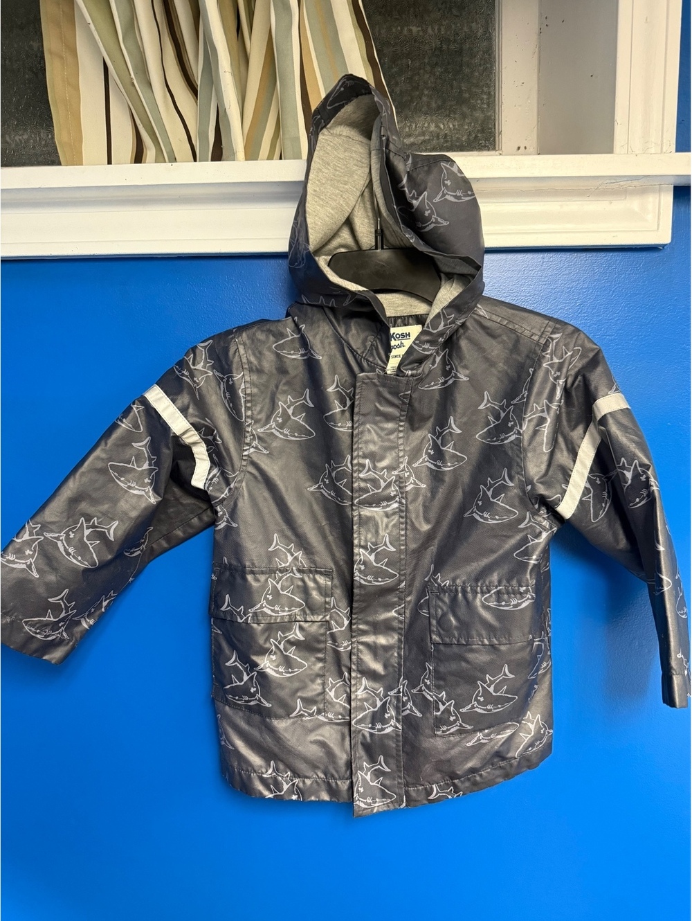 OshKosh B'gosh Boys Size 6 Shark Print Hooded Raincoat Jacket Dark Grey